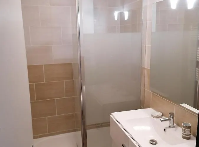 Moudang 2 Pied De Piste * アラヌエ